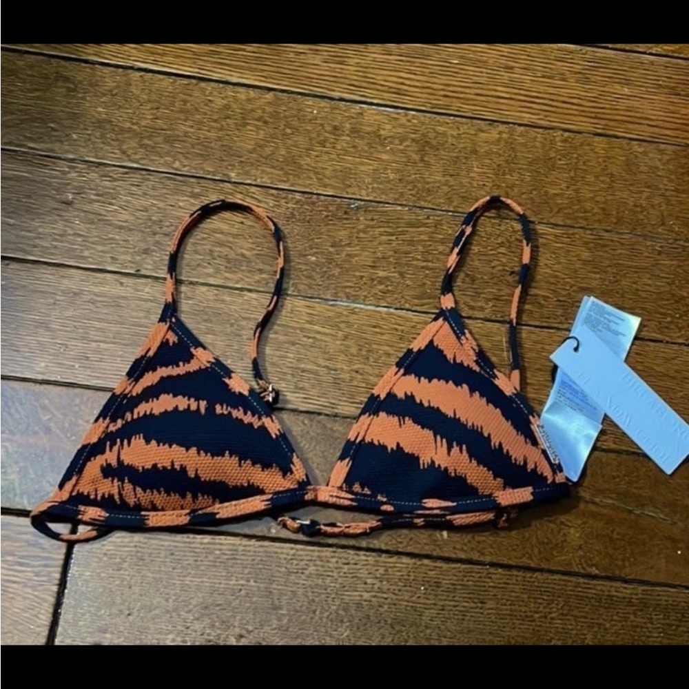NWT Billabong x It’s Now Cool Tigress bikini top